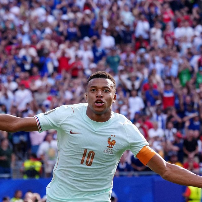 Real Madrid Cetak Sejarah di Piala Dunia!