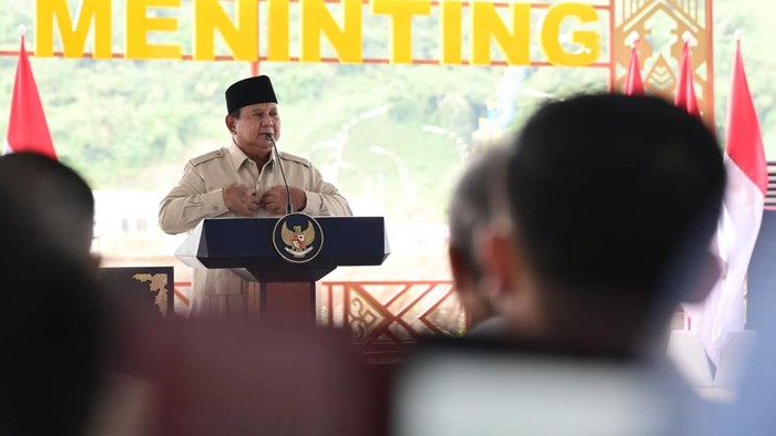 Presiden Prabowo Subianto saat memberikan sambutan di peresmian bendungan di Lombok Barat, NTB. (Foto: Muchlis Jr - Biro Pers, Media, dan Informasi Sekretariat Presiden)