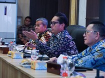 Walkot Rico Sentil Camat Soal Pendataan Bansos, Capaian Baru 1,75 Persen