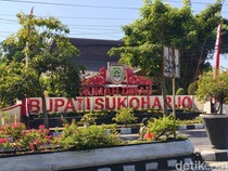 Suasana Terkini Rumah Dinas-Kantor Bupati Sukoharjo Usai OTT KPK