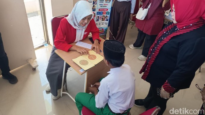Proses penerimaan siswa di Sekolah Rakyat Ponorogo