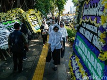 Suasana Rumah Duka Rachmat Gobel Dipenuhi Pelayat, Jokowi Hadir