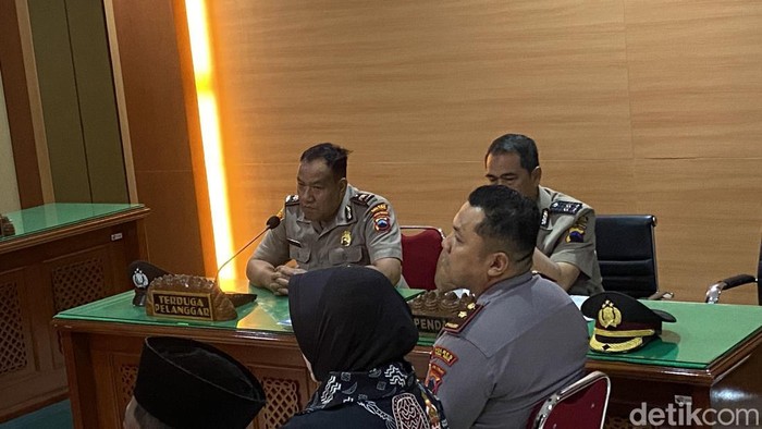 Suasana sidang Aiptu N di Mapolda Jateng, Kecamatan Semarang Selatan, Kota Semarang, Jumat (10/7/2026).