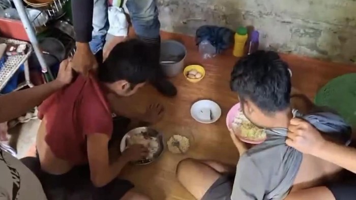 2 tahanan yang kabur dari Polres Kolaka Utara kembali ditangkap saat makan di rumah warga.