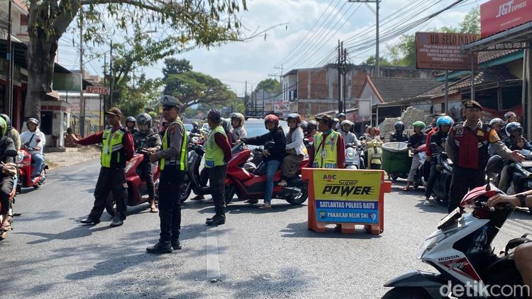 Jalur Protokol Kota Batu Diberlakukan Buka Tutup Imbas Acara Karnaval