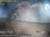 Gunung Anak Krakatau Erupsi Beruntun pada Jumat Sore, Status Masih Siaga