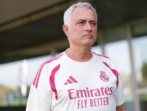 Vinicius Pilih Bertahan di Madrid, Mourinho Pun Lega
