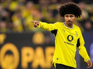 Barcelona Resmi Datangkan Karim Adeyemi