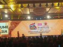 Bahlil Ajak Kader MKGR Beri Masukan ke Pemerintah, Singgung Masalah MBG