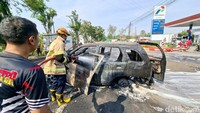 Supriyono, petugas SPBU Sukomoro, mengatakan, mobil tersebut ditumpangi tiga orang, yakni dua laki-laki dewasa dan seorang anak laki-laki. Setelah mengisi BBM pertalite, kendaraan keluar dari area SPBU dan hendak menyeberang jalan menuju arah timur.
