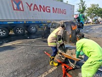 Kebakaran Mobil di Nganjuk