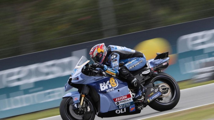 FILE PHOTO: Álex Márquez performs during Stop 6 of the MotoGP World Championship 2026, the Catalan Grand Prix, at the Circuit de Barcelona - Catalunya in Barcelona, Spain, on May 15, 2026. // Gold and Goose / Red Bull Content Pool/File Photo