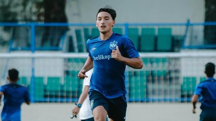 Pemain Jack Brown menjadi pemain anyar PSIS musim ini.