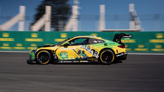Sean Gelael dan Team WRT 32 saat sesi latihan bebas 6 Hours of Sao Paulo.