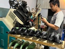 Harga Sepatu Kulit Made In Mojokerto yang Ramai Digandrungi Gen Z
