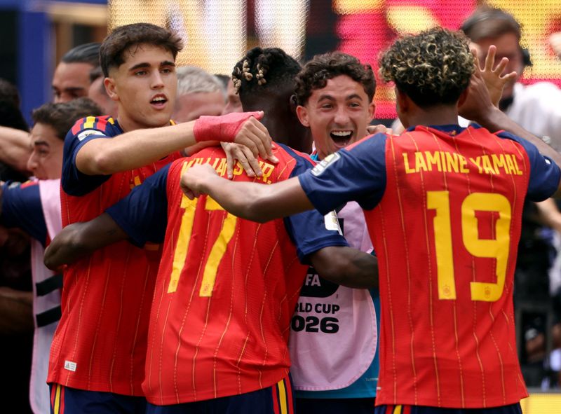 Spanyol Soccer Football - FIFA World Cup 2026 - Quarter Final - Spain v Belgium - Los Angeles Stadium, Inglewood, California, U.S. - July 10, 2026 Spain's Nico Williams, Lamine Yamal, Pau Cubarsi and Dani Olmo celebrate after Mikel Merino scores their first goal IMAGN IMAGES via Reuters/Kiyoshi Mio