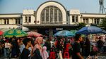 Trotoar Kota Tua Dipenuhi PKL, Akses Pejalan Kaki Menyempit di Akhir Libur Sekolah