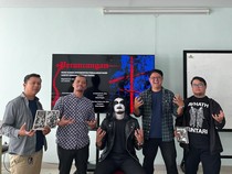 Bikin Salfok! Mahasiswa di Banyumas Ujian dalam Keadaan Black Metal
