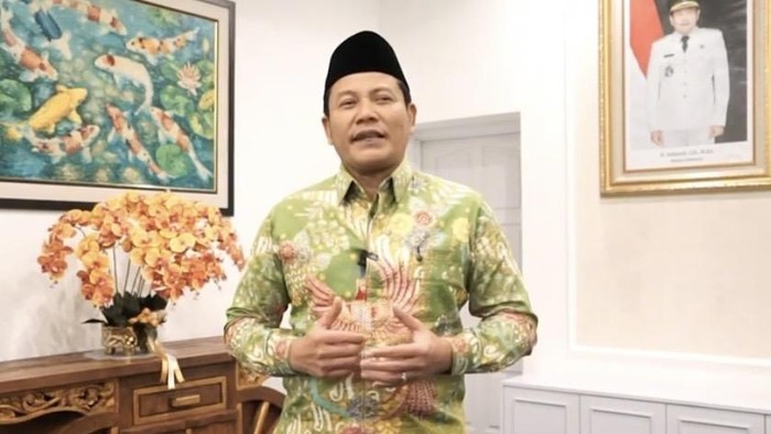 Bupati Sidoarjo Subandi