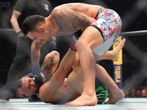 Conor McGregor Kalah dalam 69 Detik saat Comeback Lawan Max Holloway!