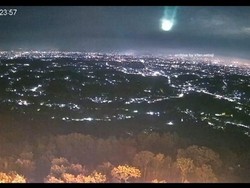 Viral Benda Bercahaya Lintasi Langit Jawa, Ini Jawaban BRIN