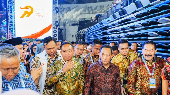Lima pimpinan lembaga pertahanan, keamanan, dan penegak hukum negara menghadiri peringatan puncak Harkopnas (dok. istimewa)