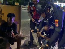 3 Remaja Bersajam Buntuti Pemotor di Jalan AP Pettarani Makassar Ditangkap