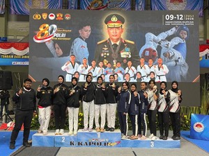 Polwan Polda Riau Raih 7 Medali Kejurnas Taekwondo Kapolri Cup