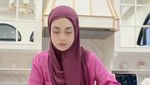 Potret Celine Evangelista saat Belanja Buah hingga Kulineran di Madinah