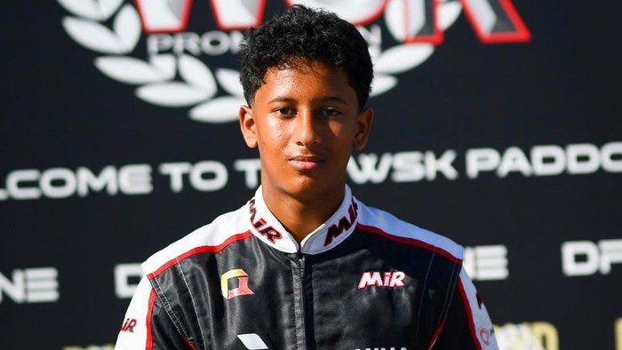 Pencapaian luar biasa untuk pebalap muda Indonesia Qarrar Firhand. Dia berhasil jadi juara WSK Euro Series 2026.