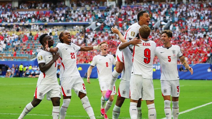Soccer Football - FIFA World Cup 2026 - Quarter Final - Norway v England - Miami Stadium, Miami Gardens, Florida, U.S. - July 11, 2026 Englands Jude Bellingham celebrates scoring their second goal with teammates REUTERS/Mike Segar