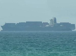 Ranjau Laut Selat Hormuz Makan Korban, Kapal Kontainer Karam