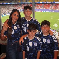Gaya Antonela Istri Messi di Piala Dunia 2026, Pakai Anting Seharga Rumah