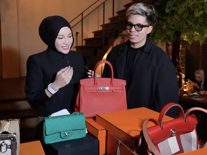 Aurel Hermansyah dapat tas 3 di hari ulang tahun