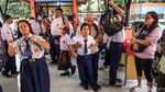 Bikin Haru, Tawa dan Senyum Anak Berkebutuhan Khusus Warnai Hari Pertama MPLS di SLBN 9