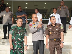 Bertemu Kajati, Kapolda Riau Tegaskan Polri-TNI-Jaksa Solid