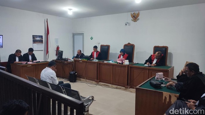 Eks PPK pembangunan fisik BLK UPTP Prabumulih Akhiruddin jalani sidang tuntutan