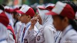 Fenomena Hari Pertama Sekolah: Siswa Mengantuk, Lemas, hingga Harus Ditandu