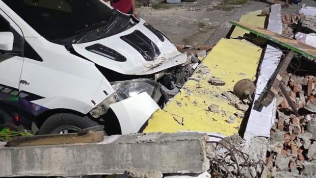 Gempa M 5,4 di Buol, Sulawesi Tengah Gempa berkekuatan magnitude (M) 5,4 yang mengguncang Kabupaten Buol, Sulawesi Tengah (Sulteng), menimbulkan korban jiwa.