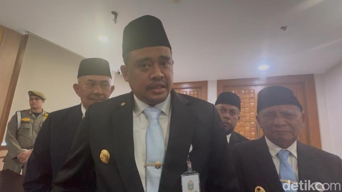 Gubsu Bobby Nasution bersama Wagubsu Surya. (Foto: Nizar Aldi/detikSumut)