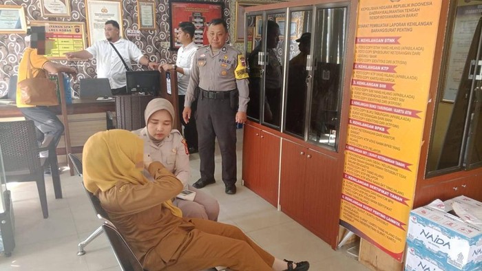 Guru di Pangkalan Bun diduga dianiaya suaminya melapor ke Polres Kobar. (dok Polres Kotawaringin Barat)