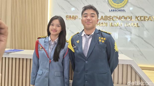 Hari pertama MPLS SMA Labschool Kebayoran, Senin (13/7).