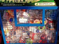 Viral Gebrakan Warga Olah Sampah Dapur Jadi Kompos Pakai Gerobak Listrik