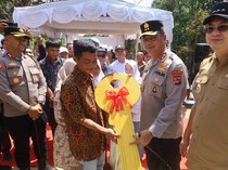 Kapolda Babel Resmikan Bedah Rumah Korban Kebakaran di Bangka Barat