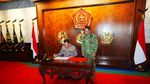 Momen Hangat Silaturahmi Kapolri-Panglima TNI dan Jajaran