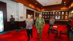 Momen Hangat Silaturahmi Kapolri-Panglima TNI dan Jajaran