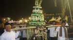 Meriahnya Kirab 5 Ribu Tangkir Bubur Sura di Pekalongan