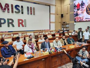 Jawab Mahfud, Habiburokhman Jelaskan soal Penyerahan Kasus Febrie ke Kejagung