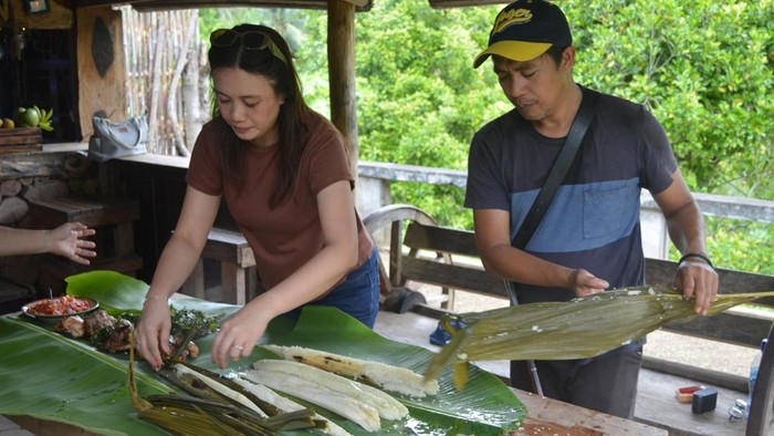 Kuliner Nasi Sinaworai khas Minahasa
