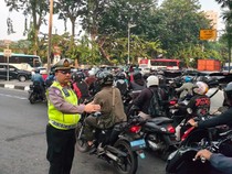 Hari Pertama Masuk Sekolah, Lalin Halim Arah Cawang Macet
